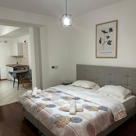 City Center Shkodra B&B Екстериор снимка