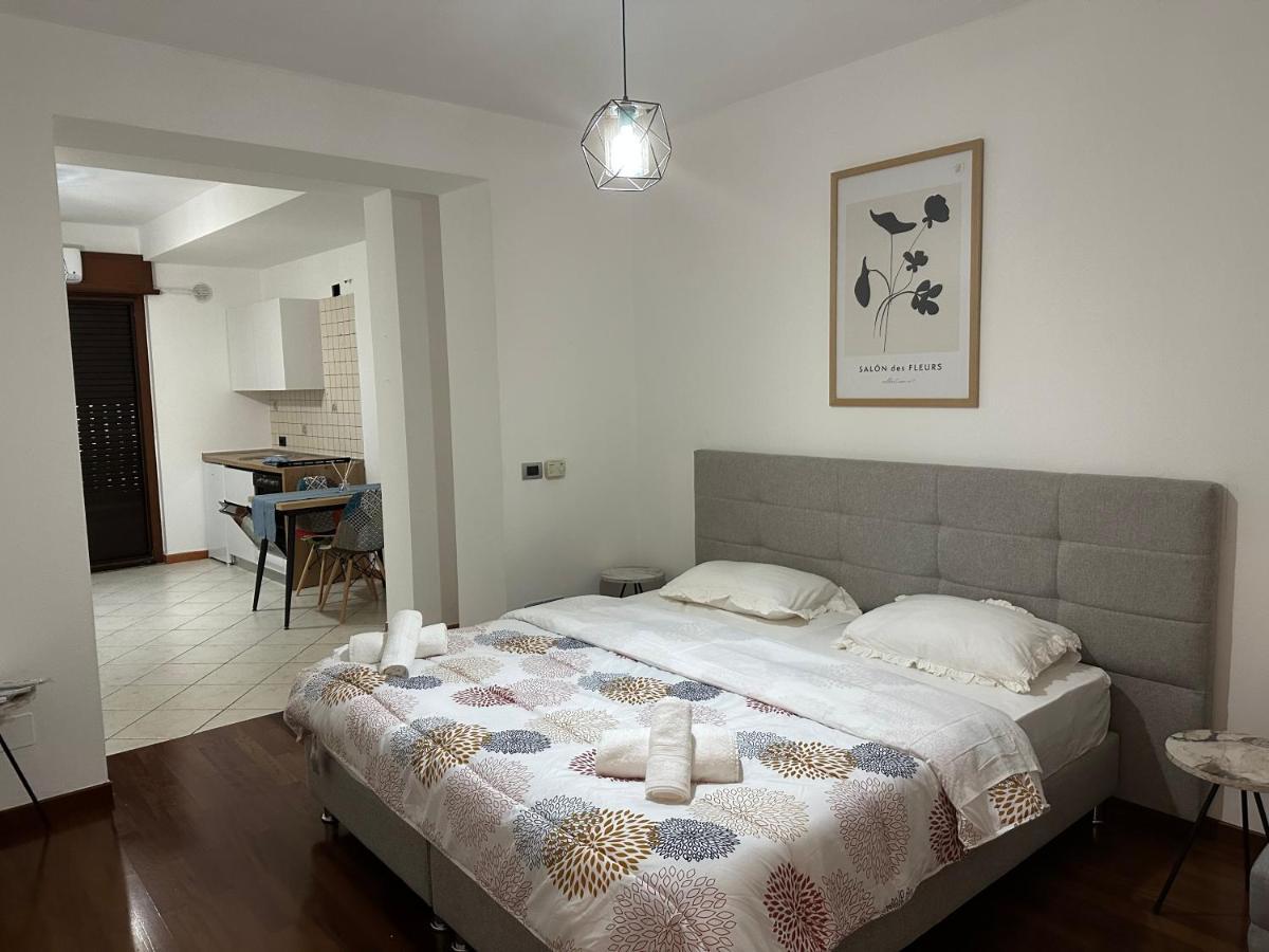 City Center Shkodra B&B Екстериор снимка