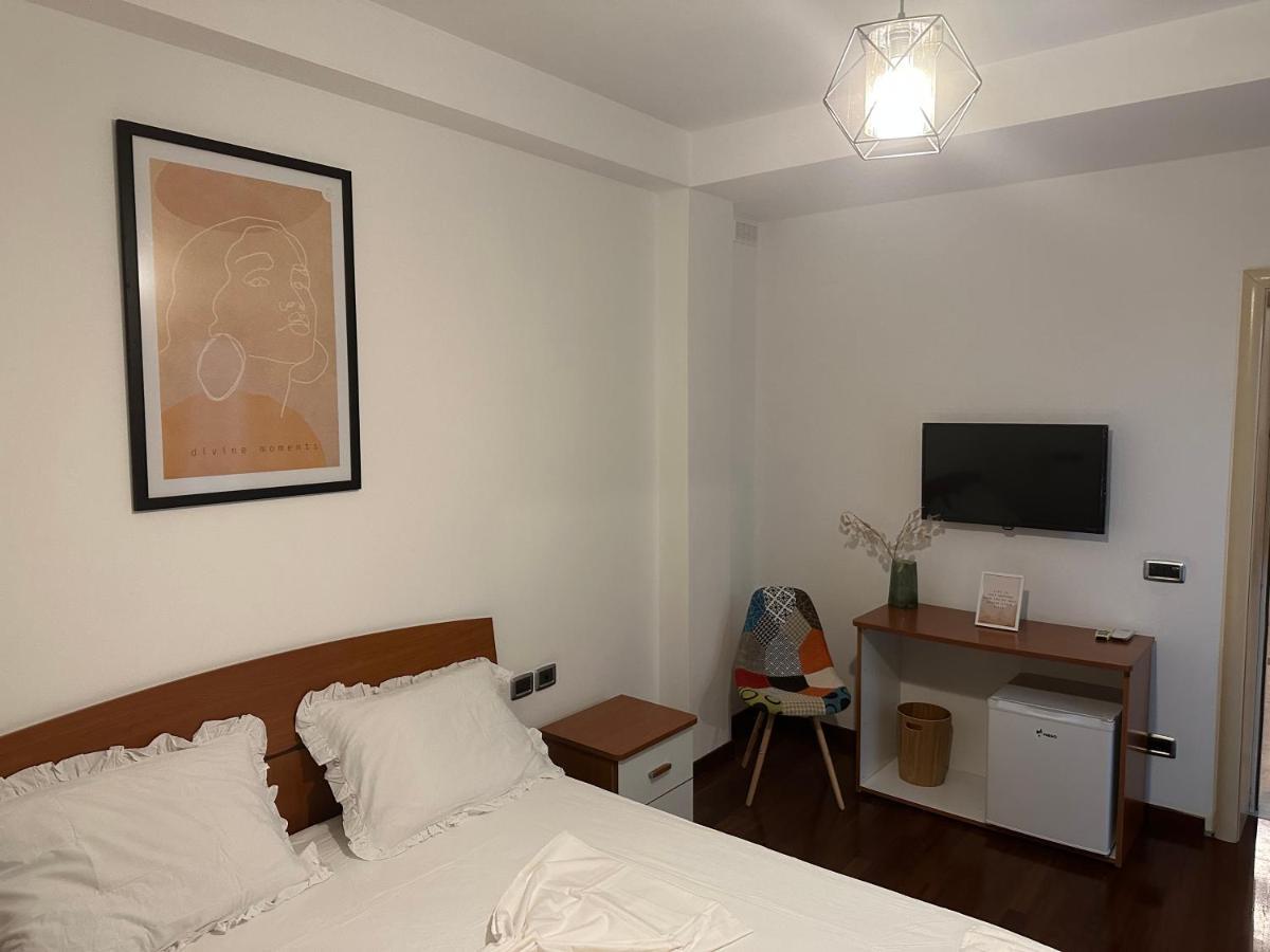 City Center Shkodra B&B Екстериор снимка
